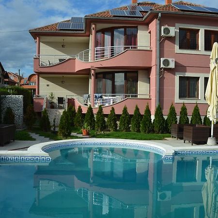 Poseidon Apartment Ni Екстериор снимка