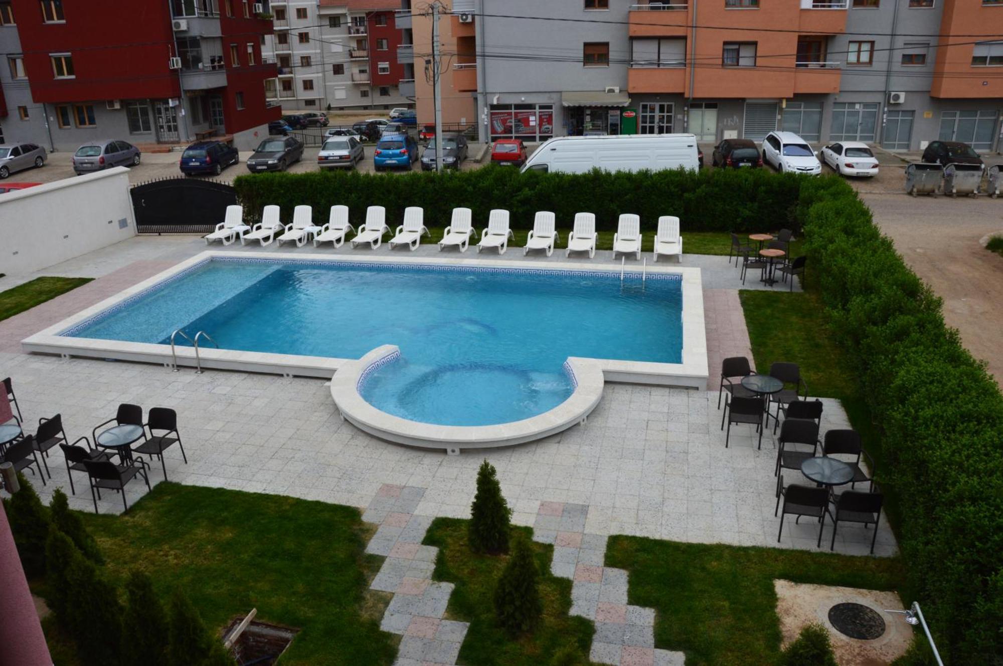 Poseidon Apartment Ni Екстериор снимка