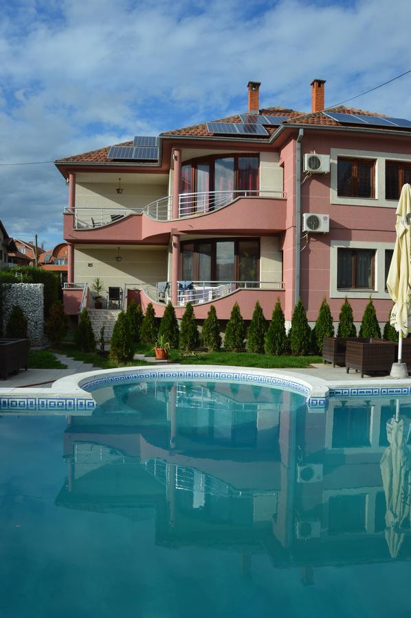 Poseidon Apartment Ni Екстериор снимка