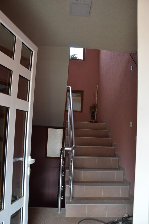 Poseidon Apartment Ni Екстериор снимка