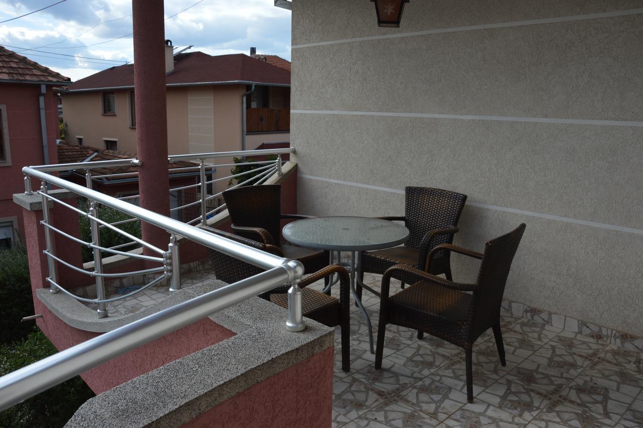 Poseidon Apartment Ni Екстериор снимка