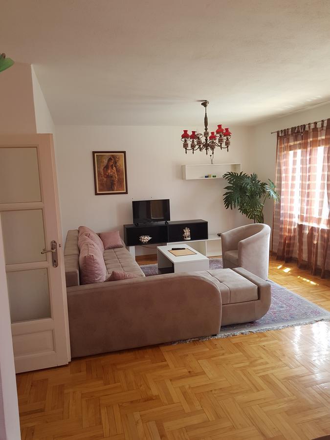 Poseidon Apartment Ni Екстериор снимка