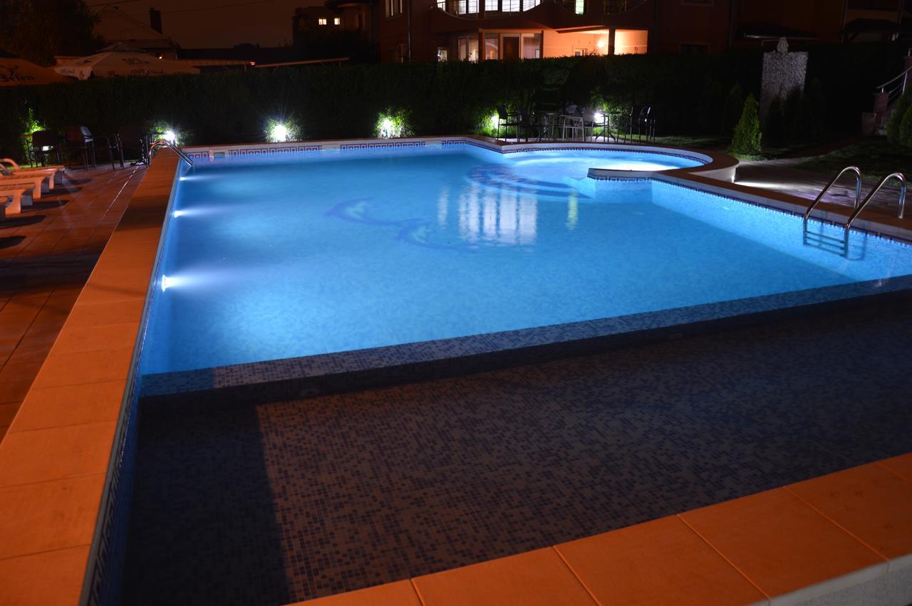 Poseidon Apartment Ni Екстериор снимка